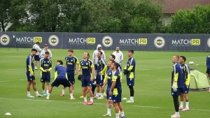 Fenerbahçe’nin yıldızına Komşu’dan sürpriz talip!