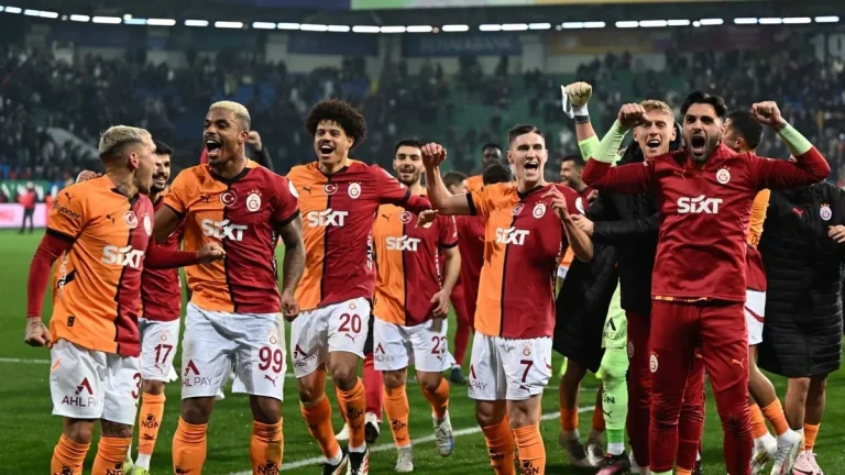Galatasaray’da beklenen ayrılık gerçekleşiyor! Eski takımına dönmek üzere