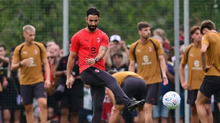 Milan’ın yeni sezon formasındaki İstanbul detayı: “İstanbul’dan sonra her zaman bir Atina vardır.”