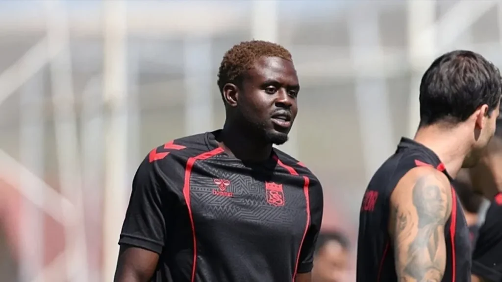 Sivasspor’da Kimpioka’nın sözleşmesi feshedildi