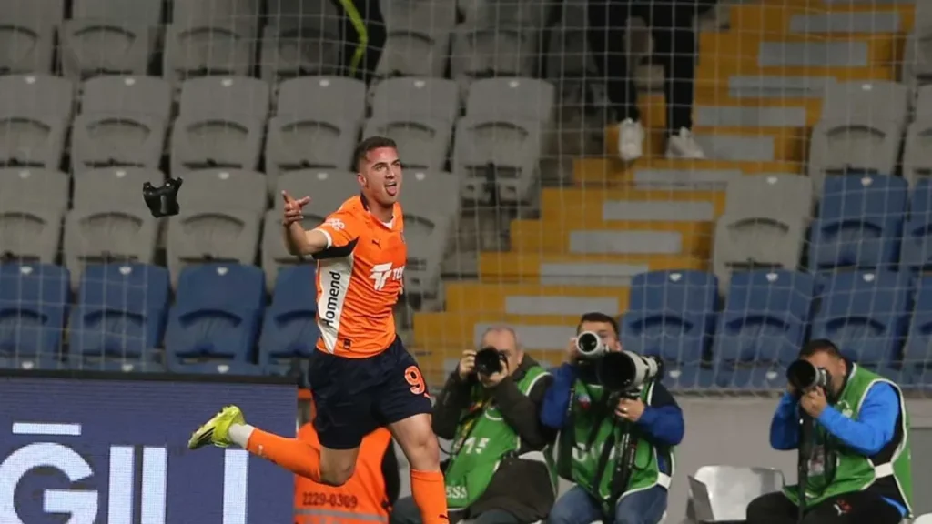 TRANSFER HABERİ: Fenerbahçe ve Başakşehir arasında sürpriz takas! Bertuğ Yıldırım’a karşılık…