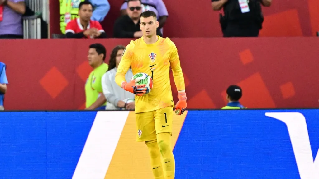 TRANSFER HABERİ: Fenerbahçe’de Livakovic gelişmesi! Israrla istiyorlardı ve…