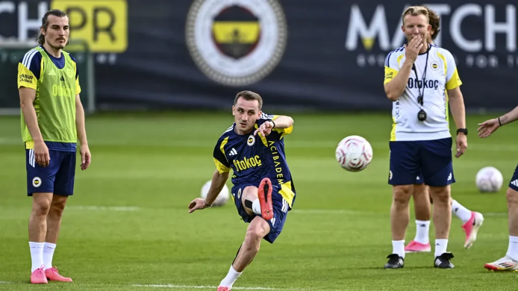 TRANSFER HABERİ: Kerem Aktürkoğlu’na flaş talip! Fenerbahçe’den ayrılacak mı?