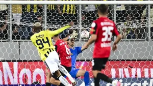Ahmet Çakar Gençlerbirliği-Fenerbahçe maçındaki penaltı pozisyonunu yorumladı!