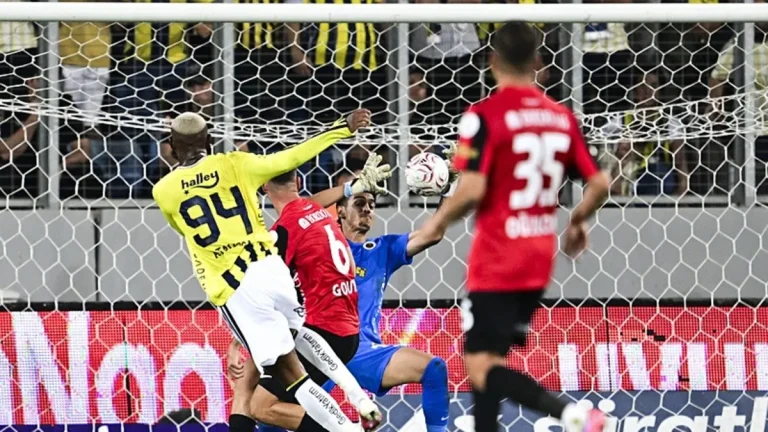 Ahmet Çakar Gençlerbirliği-Fenerbahçe maçındaki penaltı pozisyonunu yorumladı!