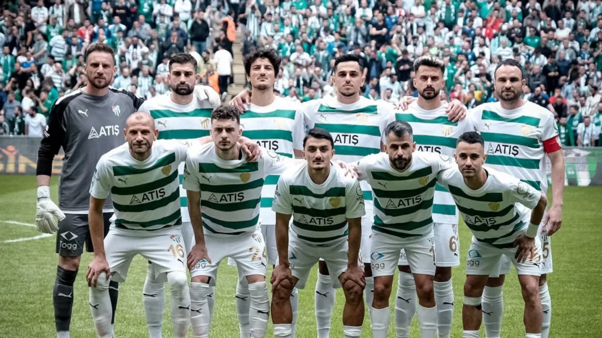 Artvin Hopaspor 1-2 Bursaspor (MAÇ SONUCU ÖZET) Bursaspor 3. Lig’de şampiyonluğunu ilan etti!