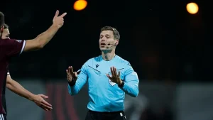 Beşiktaş – Hradec Kralove maçını Urs Schnyder yönetecek!