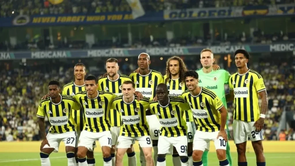 Fenerbahçe Devler Ligi özlemine son vermek için sahada! İşte İsmail Kartal’ın Lyon maçı muhtemel 11’i