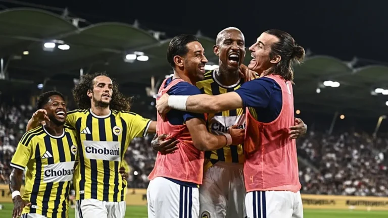 Fenerbahçe Şampiyonlar Ligi’nde play-off’ta!