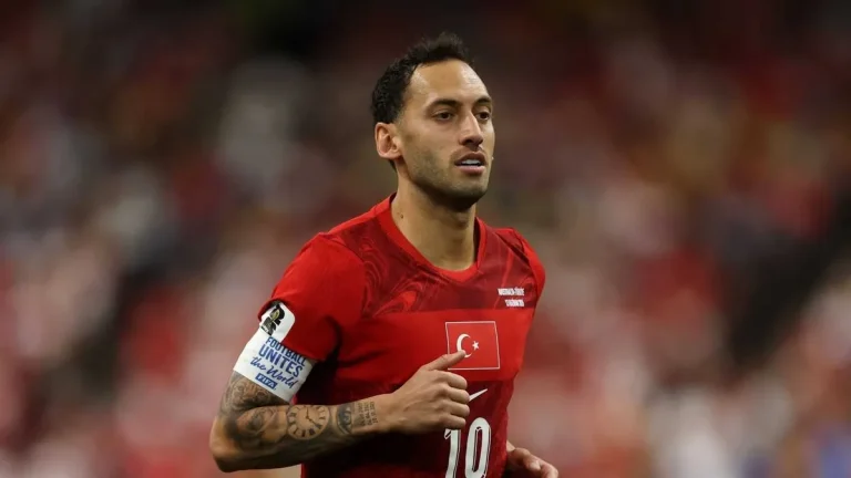 Fenerbahçe’den Hakan Çalhanoğlu atağı! Transferde son durum…