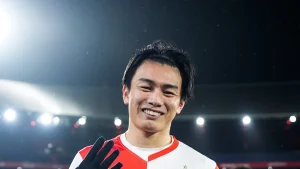 Fenerbahçe’nin Ayase Ueda için teklifini duyurdular! Santrfor transferinde flaş gelişme