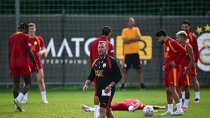 Galatasaray’dan acil transfer kararı! İşte Okan Buruk’un yeni orta sahası
