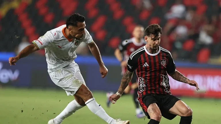 Gaziantep’te kazanan çıkmadı! Gaziantep FK ile Corendon Alanyaspor yenişemedi