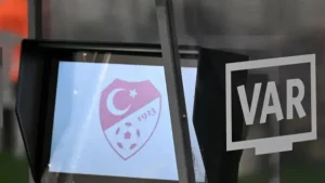 Gençlerbirliği-Fenerbahçe maçının VAR görevlendirmeleri açıklandı!