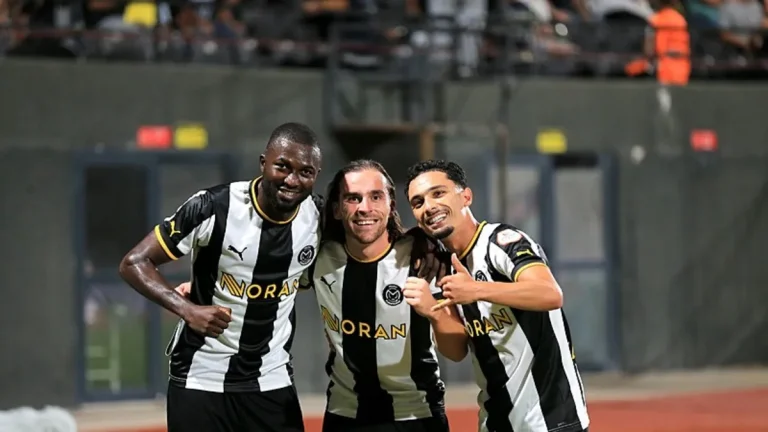 Manisa FK, Vanspor FK’ya karşı evinde gol olup yağdı!