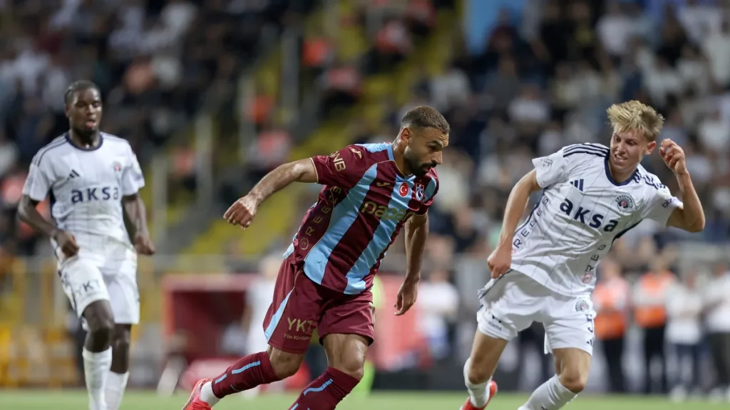 Spor yazarlarından Kasımpaşa-Trabzonspor maçı hakemine eleştiri!