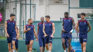 Trabzonspor’un ilk sınavı İstanbul’da! İşte Fatih Tekke’nin Kasımpaşa maçı muhtemel 11’i!