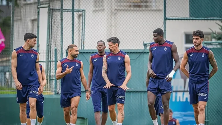 Trabzonspor’un ilk sınavı İstanbul’da! İşte Fatih Tekke’nin Kasımpaşa maçı muhtemel 11’i!