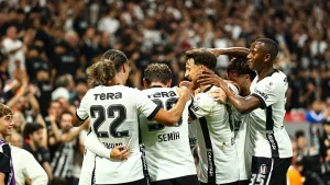 Trossard ilk 11’de sahne aldı: Beşiktaş lige galibiyetle başladı!