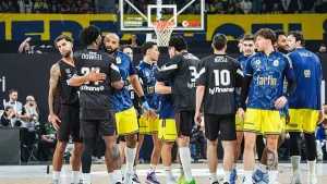 Bakan Bak’tan Cumhurbaşkanlığı Kuapsı’nı kazanan Fenerbahçe Tarfin’e tebrik!