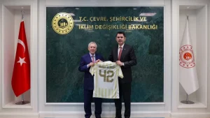 Bakan Murat Kurum, Fenerbahçe Kulübü Başkanı Aziz Yıldırım’ı ağırladı