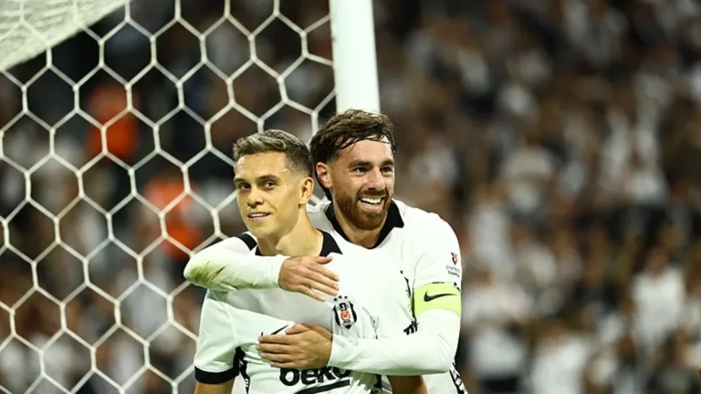 Beşiktaş 3 puanı 3 golle aldı! Süper Lig’de liderliğe yükseldi