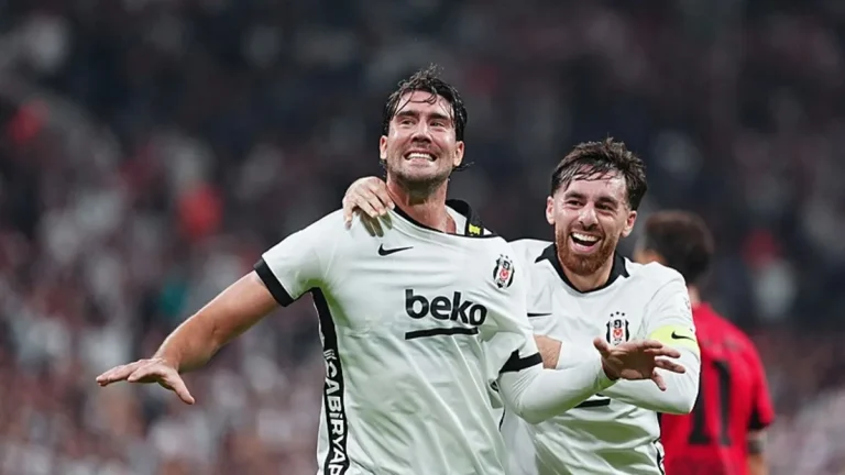 Dusan Vlahovic’ten Fenerbahçe açıklaması