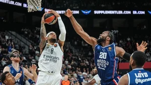 EuroLeague’de Anadolu Efes sahasında Real Madrid’i devirdi!