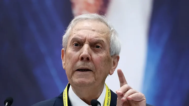 Fenerbahçe Başkanı Aziz Yıldırım 20 Eylül’ü kutladı!