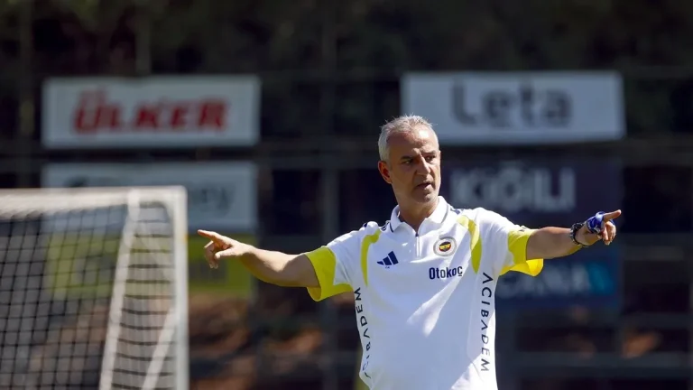 Fenerbahçe’de İsmail Kartal antrenmana çıktı!