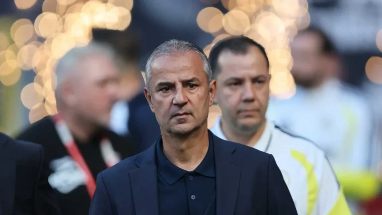 Fenerbahçe’de İsmail Kartal’dan sürpriz hamle! Futbolcularla bir araya geldi