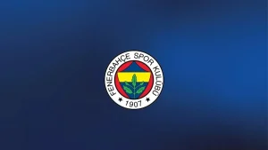 Fenerbahçeli futbolculardan kadın taraftarlara anlamlı jest
