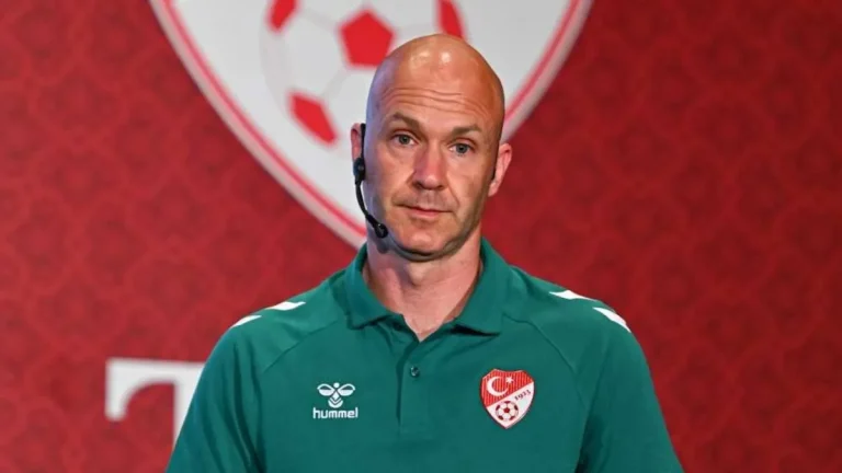 Süper Lig’de ilk 5 haftanın en tartışmalı pozisyonları tek tek açıklandı! MHK’den hakem kararlarına ilişkin analiz