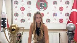Turgutluspor’a sürpriz hoca! Manisa ekibi 22 yaşındaki Zeynep Mestan’a emanet