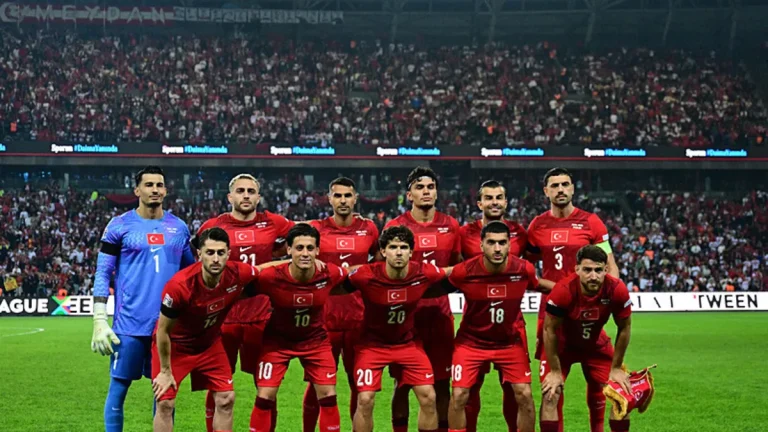 Türkiye-Fransa maçı sonrası usta yazarlardan dikkat çeken sözler!