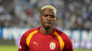 Victor Osimhen için PSG sesleri! Fransız gazeteci transferin perde arkasını açıkladı