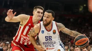 Anadolu Efes Belgrad deplasmanında son dakikada kaybetti!