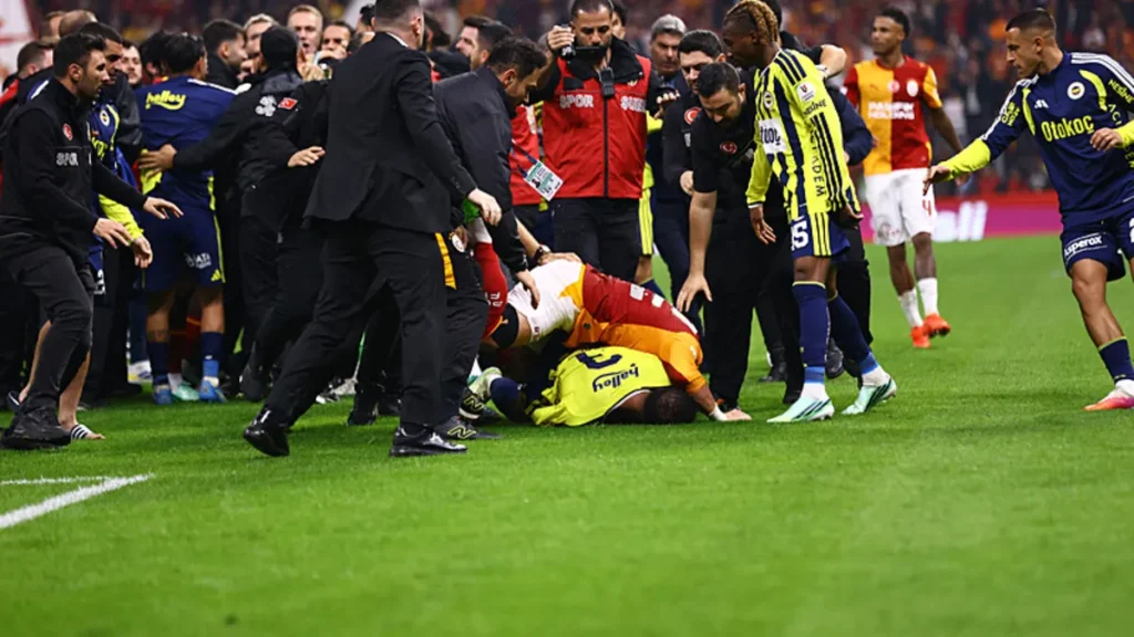 Archie Brown ve Abdülkerim Bardakcı’ya ağır ceza kapıda! Galatasaray derbisi sonrası