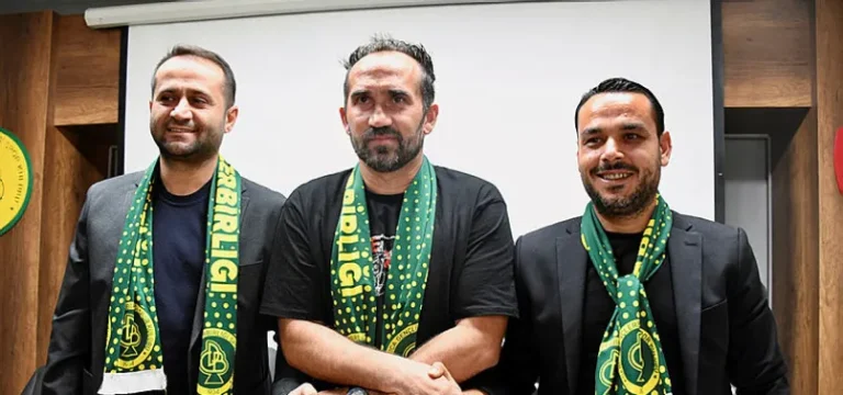 Darıca Gençlerbirliği’nin yeni teknik direktörü Theofanis Gekas oldu!