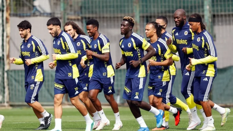 Fenerbahçe’nin Rize kafilesi açıklandı! İşte listede yer alan futbolcular