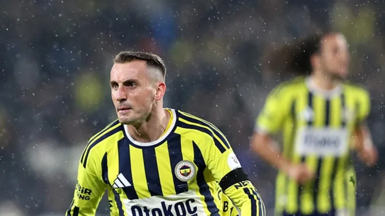 İsmail Kartal’dan Kerem Aktürkoğlu ile özel görüşme! Taraftar oyundan çıkarken yuhalamıştı