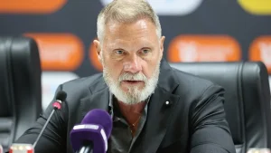 Samsunspor Teknik Direktörü Thorsten Fink: Ben bir savaşçıyım, burada kalmayı düşünüyorum