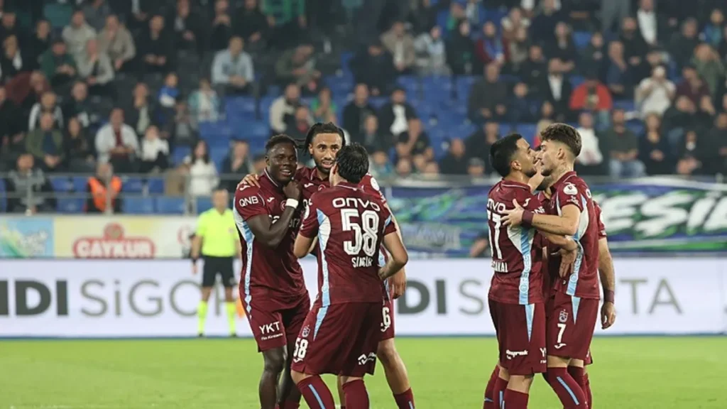 Spor yazarları Çaykur Rizespor-Trabzonspor maçını yorumladı!
