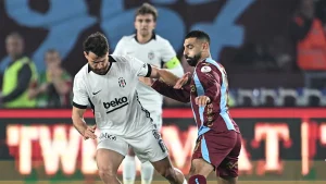 Trabzonspor, Beşiktaş karşısında penaltı bekledi! İşte o pozisyon