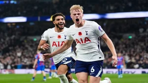 Tottenham, Crystal Palace karşısında seriyi bozmadı!